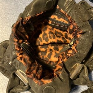 B Makowsky black leather shoulder bag